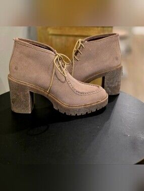 Lucky Brand Lace-Up Block Heel Ankle Boots Size 8   Brand New!